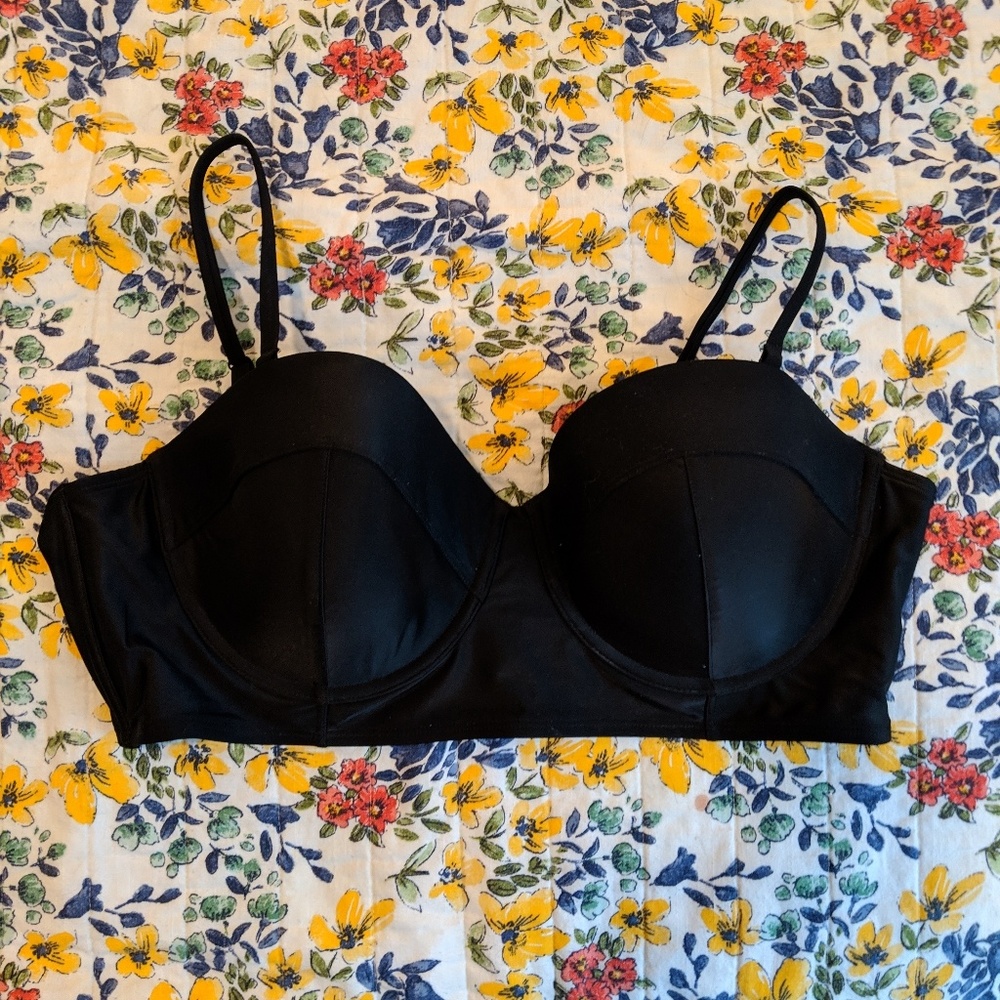 Black bikini top